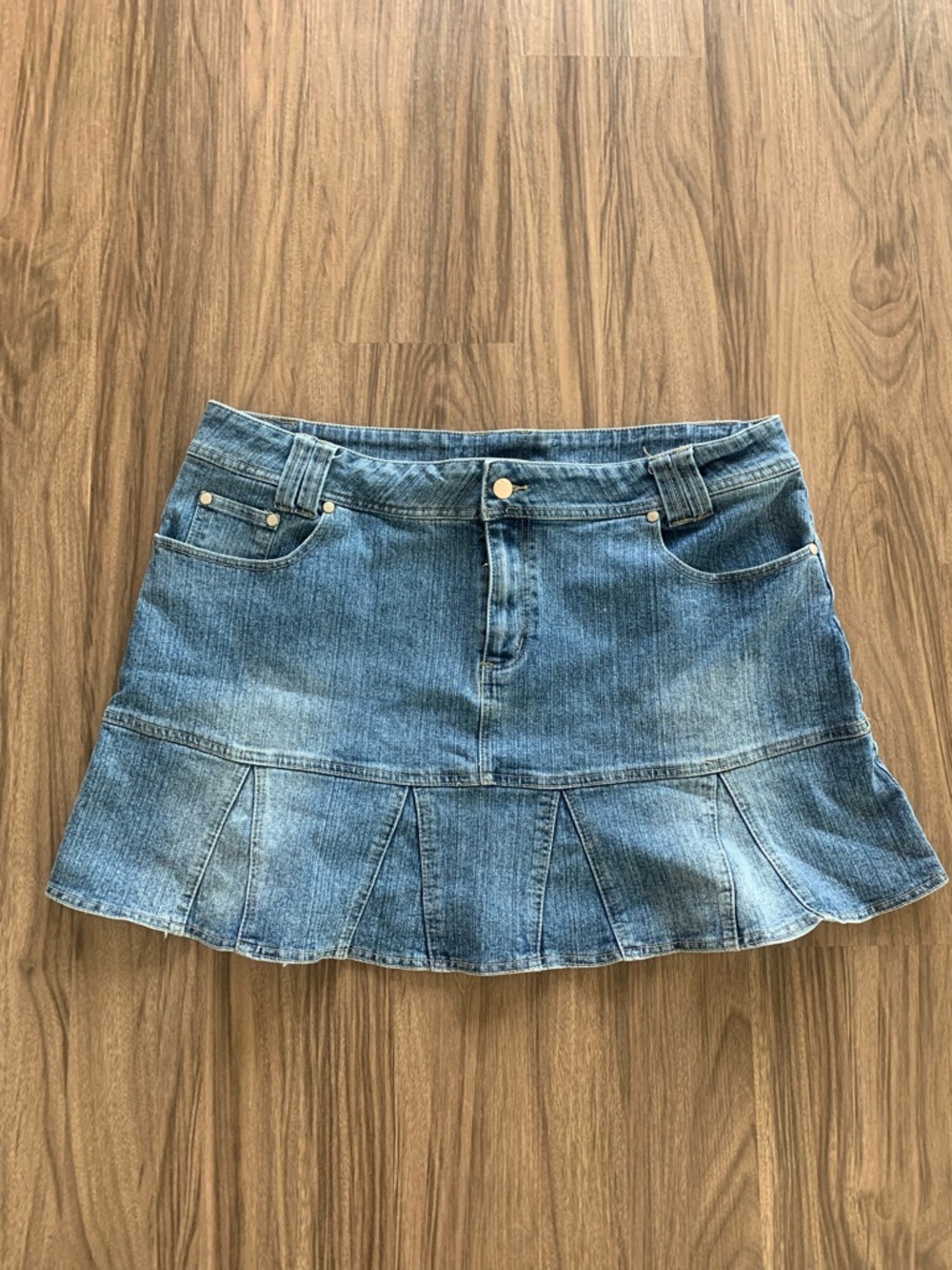 Women's Blue Denim Pleated Hem Mini Skirt